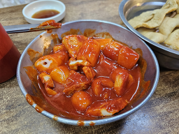 충무명물김밥세상 사진 2