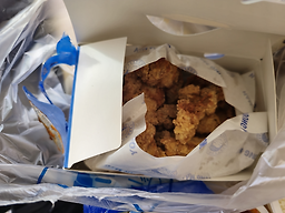 청년치킨 부산대점 사진 2