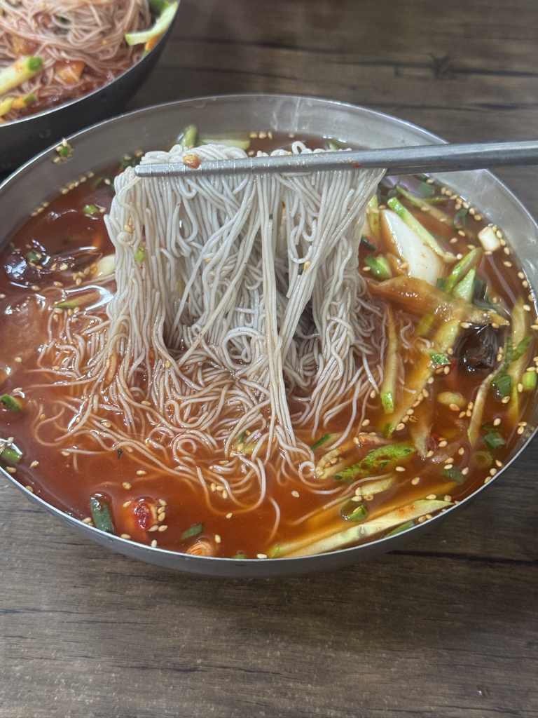 흥미관 대표 사진