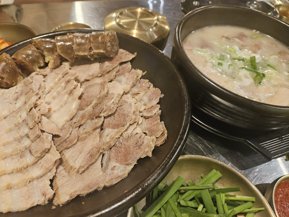 수변최고돼지국밥 마린시티점 사진 6