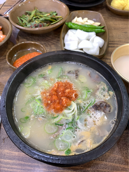 영진돼지국밥 경성부경점 사진 6