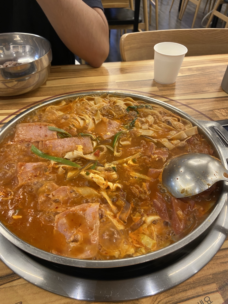 이태리부대찌개&닭갈비 여수시청점 대표 사진