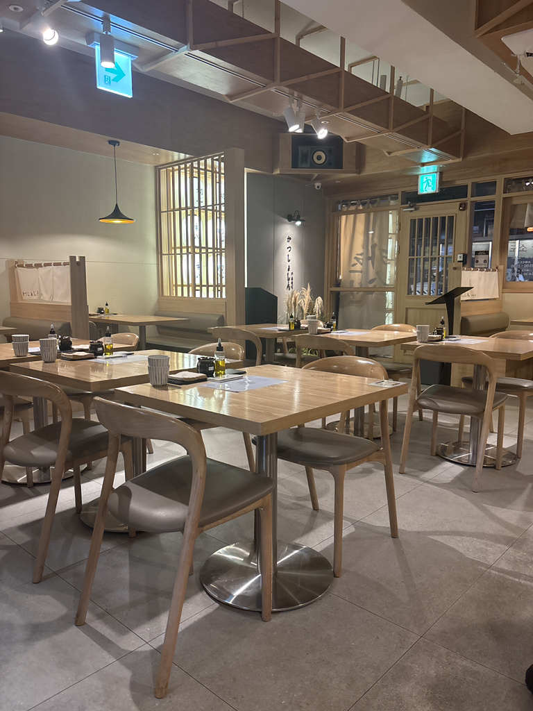 카츠쇼신 샤로수길점 사진 2