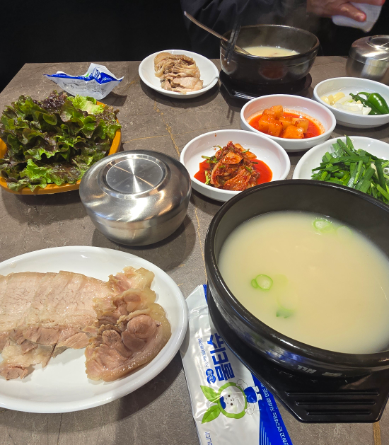 진경가마솥돼지국밥 사진 3