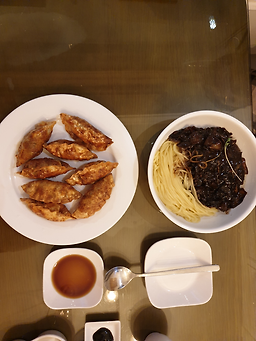 향연 대표 사진