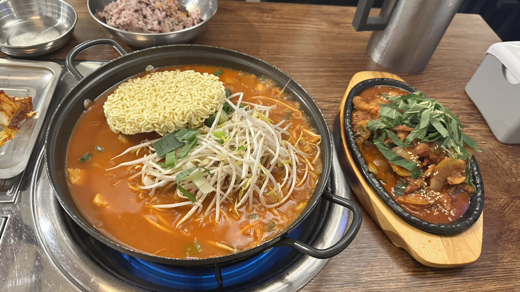 77년생곱도리전골 식당 동대문점 대표 사진
