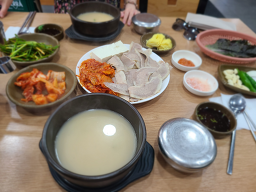 영진돼지국밥 남구청점 사진 6
