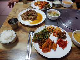 8000냥한정식뷔페&삼겹살 대표 사진
