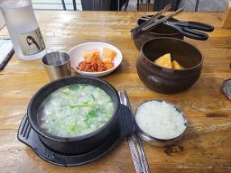 신촌설렁탕 한대앞본점 대표 사진