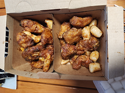 치킨신드롬 명륜점 사진 2