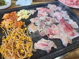 삼겹이네 책방골목점 대표 사진