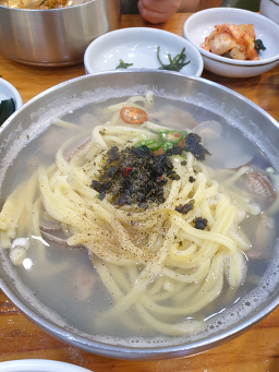 비학산보리밥생칼국수 해운대본점 사진 4