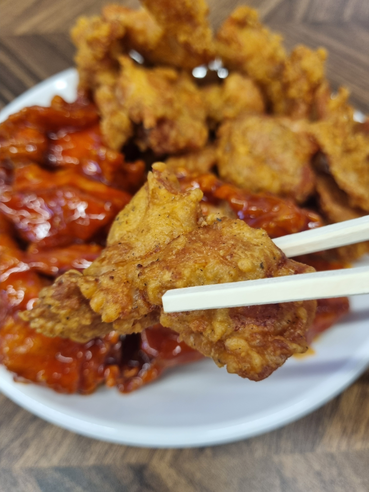 고향통닭 부산사직점 대표 사진
