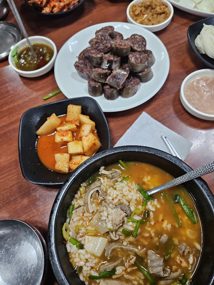 함안돼지국밥 대표 사진