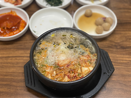 시골장터황태콩나물국밥 사진 8