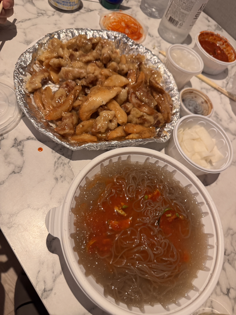강릉얼큰이냉면 본점 대표 사진