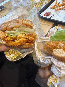 맘스터치 일광신도시점 사진 2