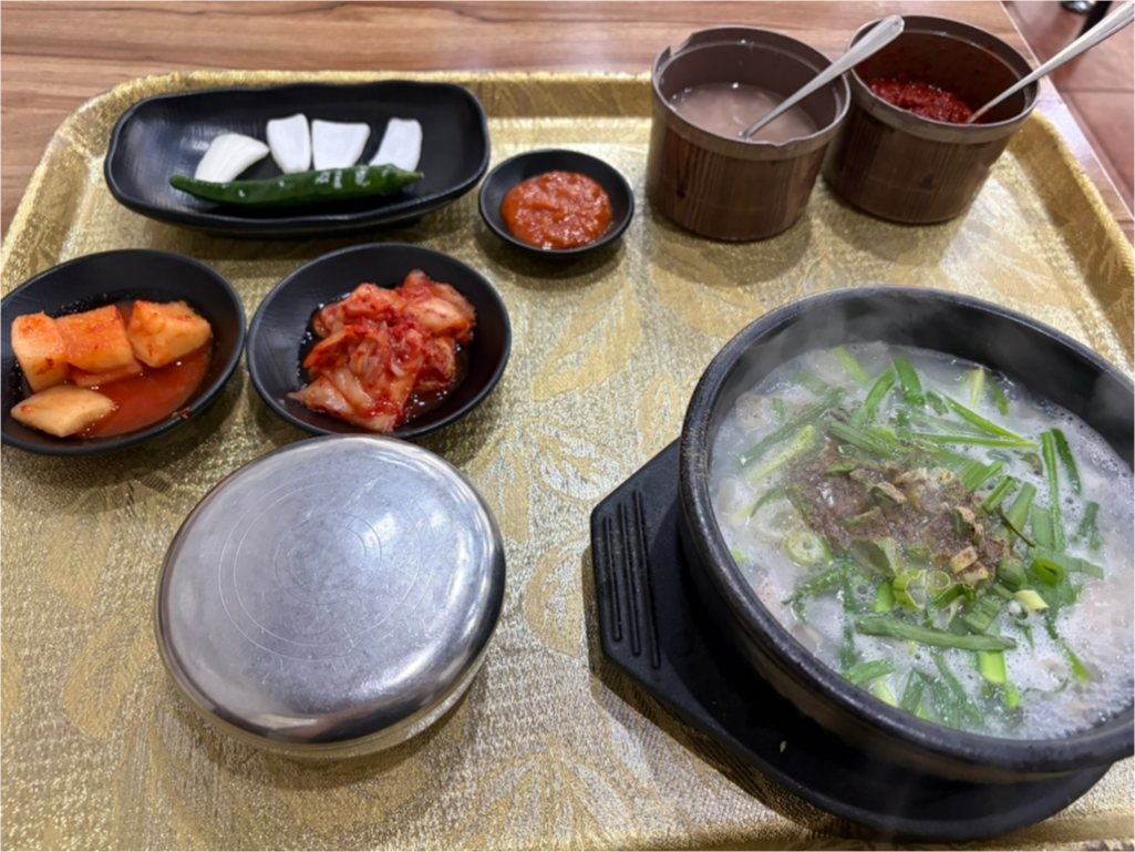 둥굴레국밥 대표 사진