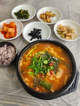 큰거랑어탕국수 대표 사진