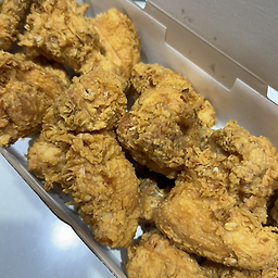 교촌치킨 광교1호점 사진 3