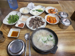 두미촌돼지국밥 대표 사진