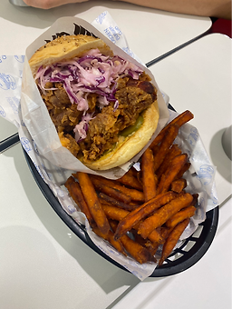 치킨버거클럽 광안점 사진 4