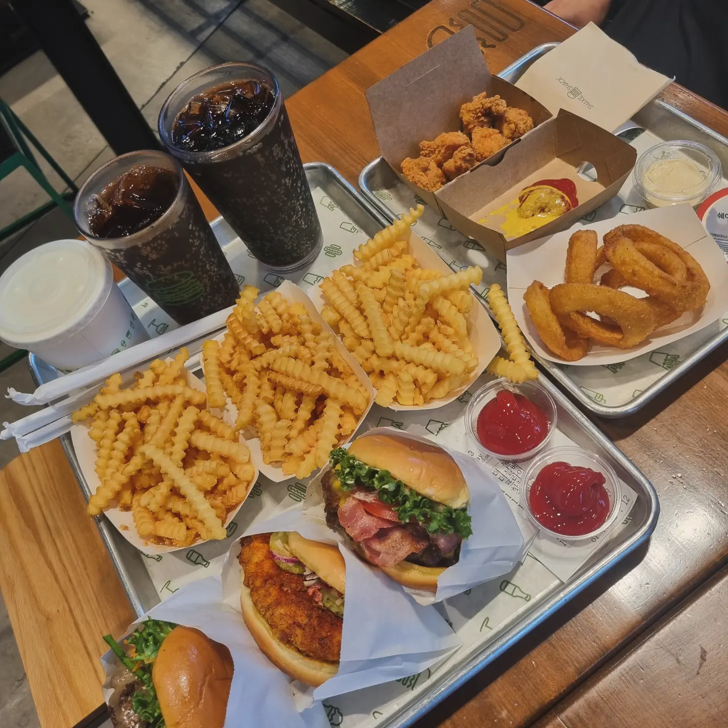 쉐이크쉑 두타점 대표 사진