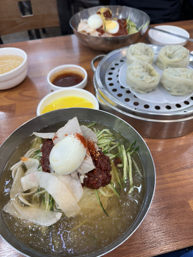 사철밀면 대표 사진