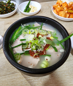 형제전통돼지국밥 사진 3