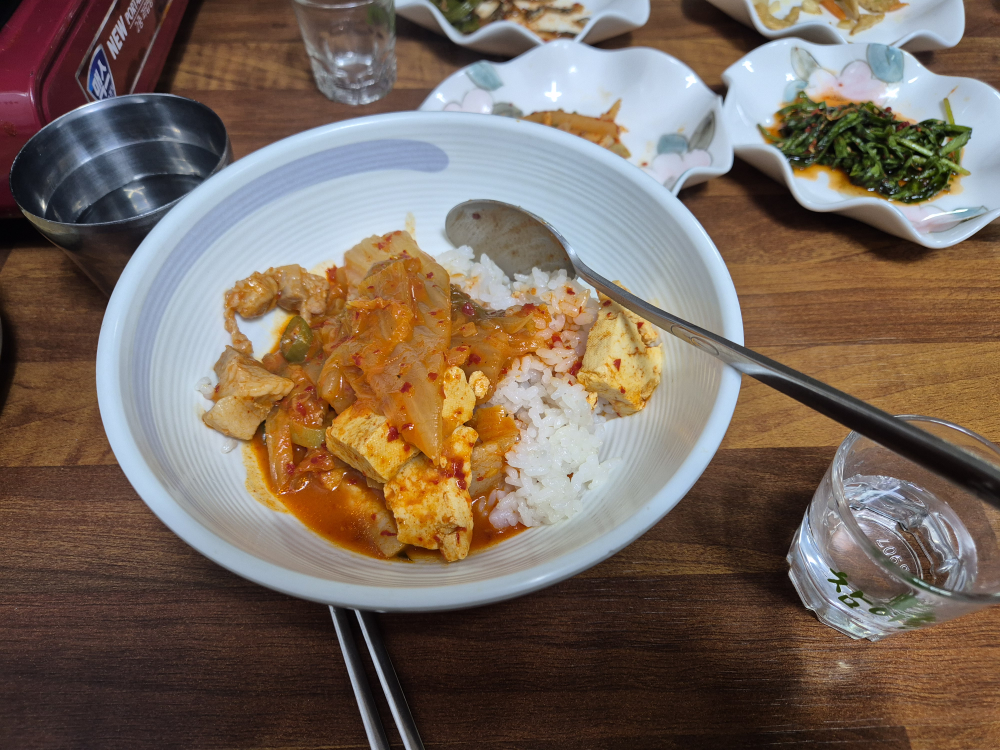 토종돼지볶음찌개 사진 3