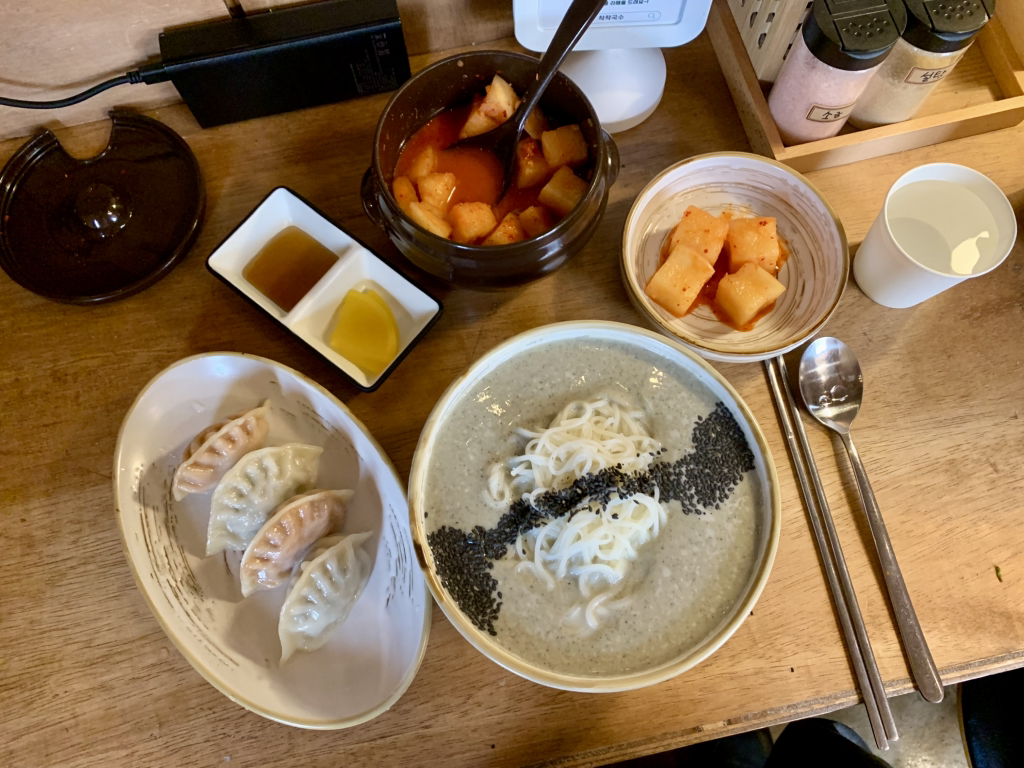 착착국수 대표 사진