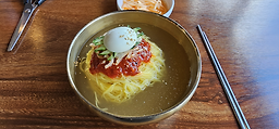 치자밀면 본점 대표 사진