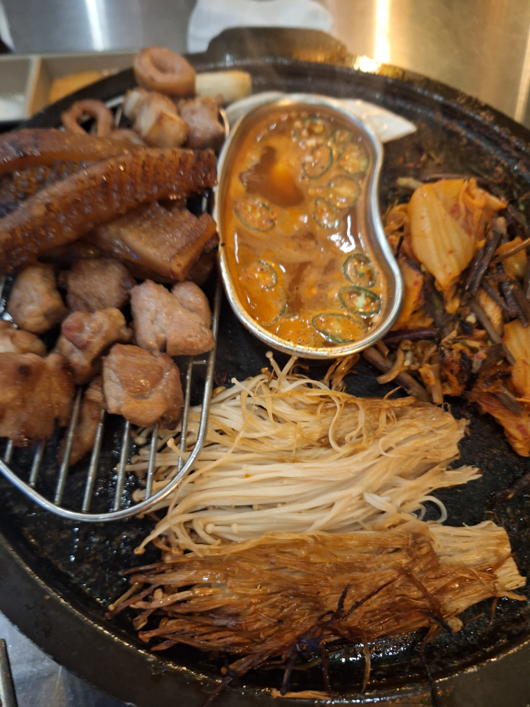 돼봉삼겹살 대학로점 사진 5