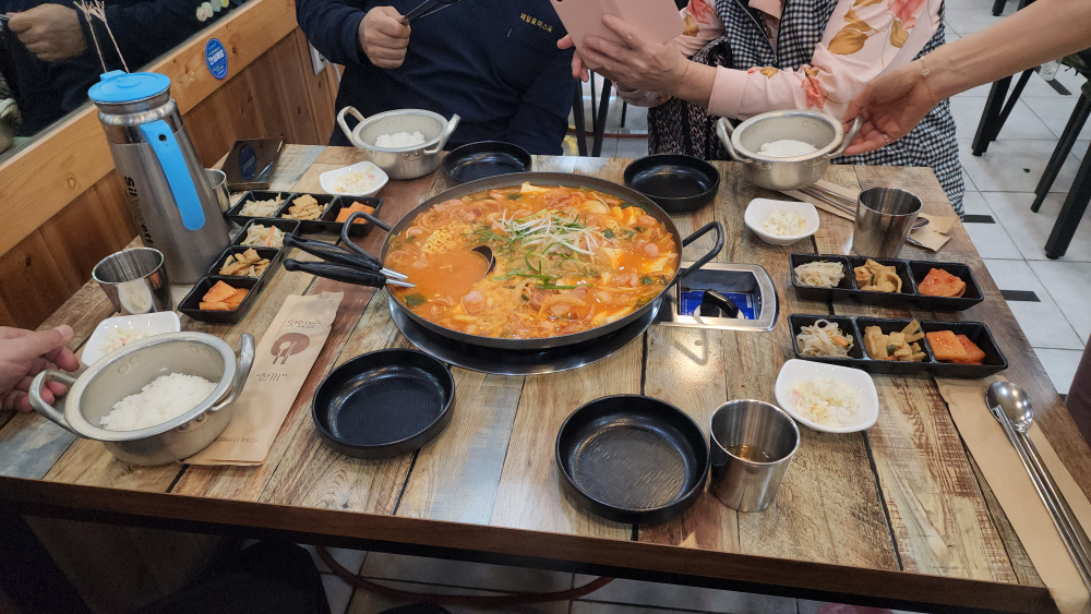 이반장부대찌개 대표 사진