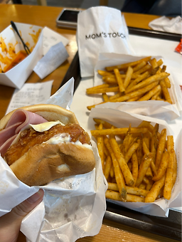 맘스터치 부산부암점 대표 사진