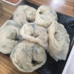 총각네칼국수보쌈 고성1호점 사진 4