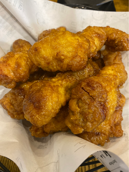 교촌치킨 팔마점 사진 4