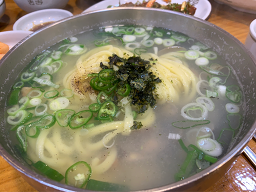비학산보리밥생칼국수 사진 5