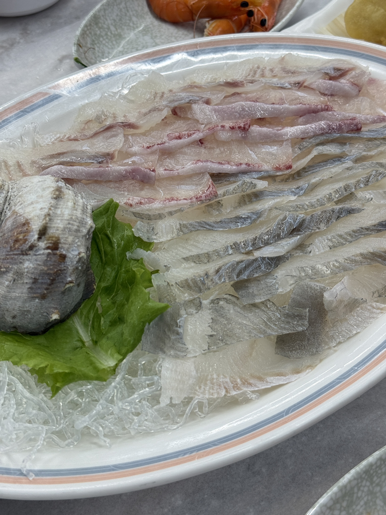 중앙횟집 사진 2