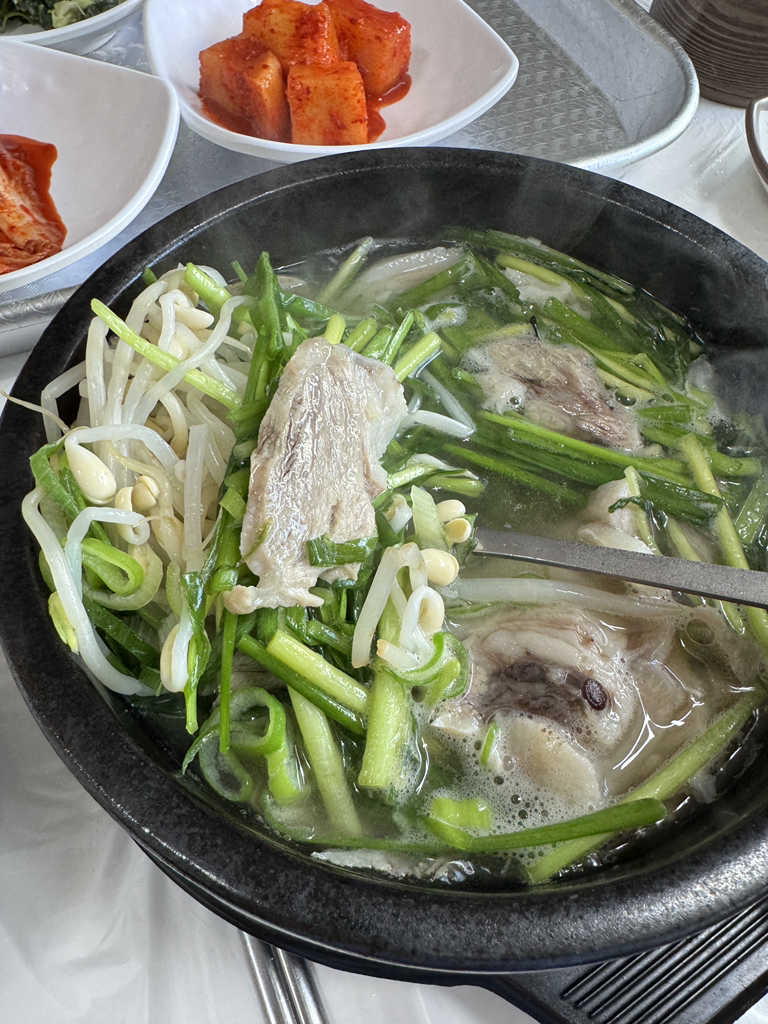 장터국밥 사진 2