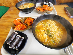 할매손충무김밥 대표 사진