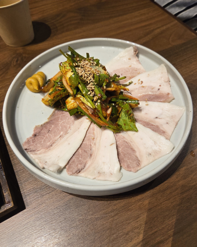 육수재 대표 사진