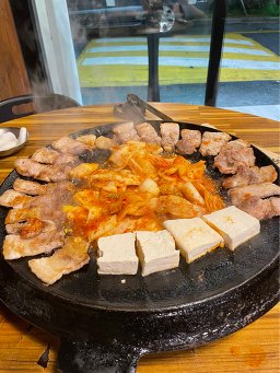 무쇠김치삼겹 광안점 대표 사진