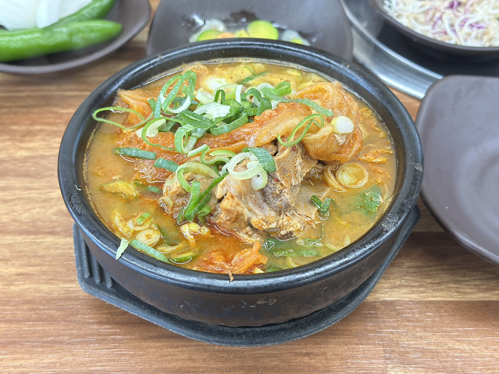통뼈감자탕 대표 사진