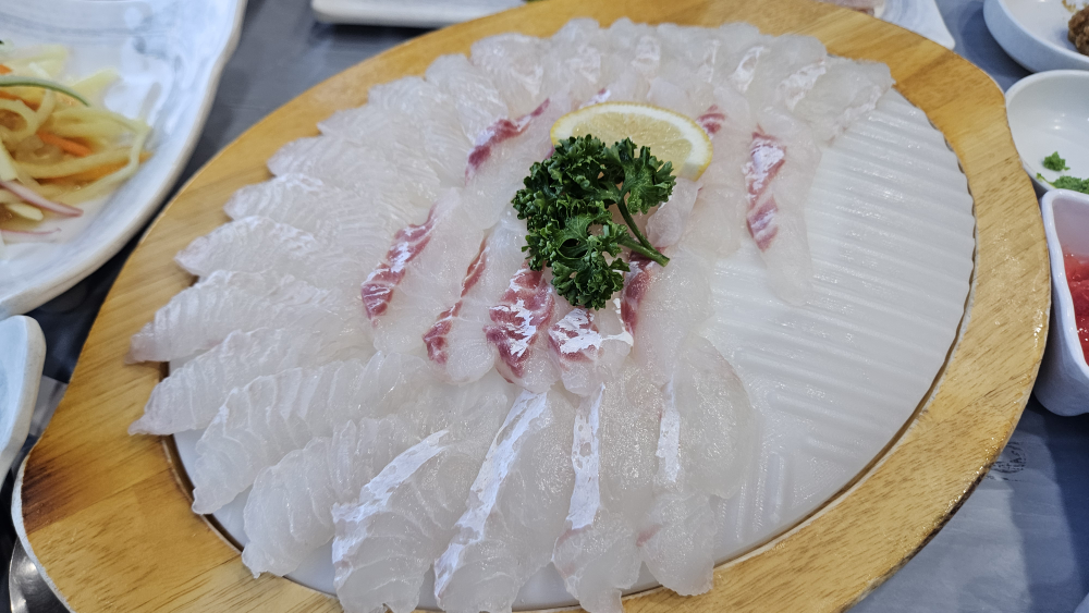 율석수산 대표 사진