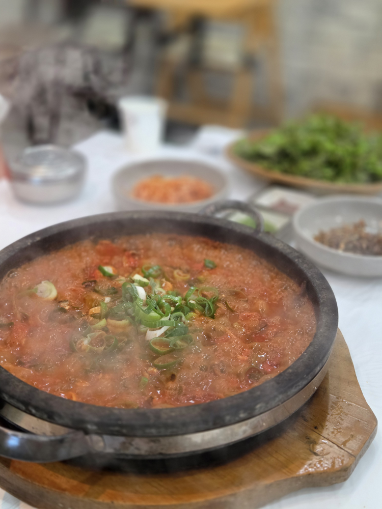 봄내 멸치쌈밥전문점 대표 사진