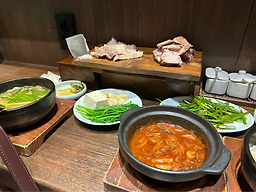 엄용백돼지국밥 해운대점 사진 8