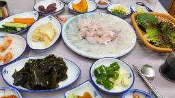 산호횟집 사진 2