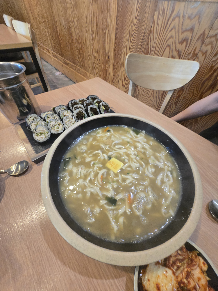배말칼국수김밥 통영루지케이블카점 사진 3