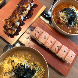 틈새라면 부경대점 사진 3